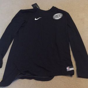 New York Knicks long sleeve athletic T-shirt